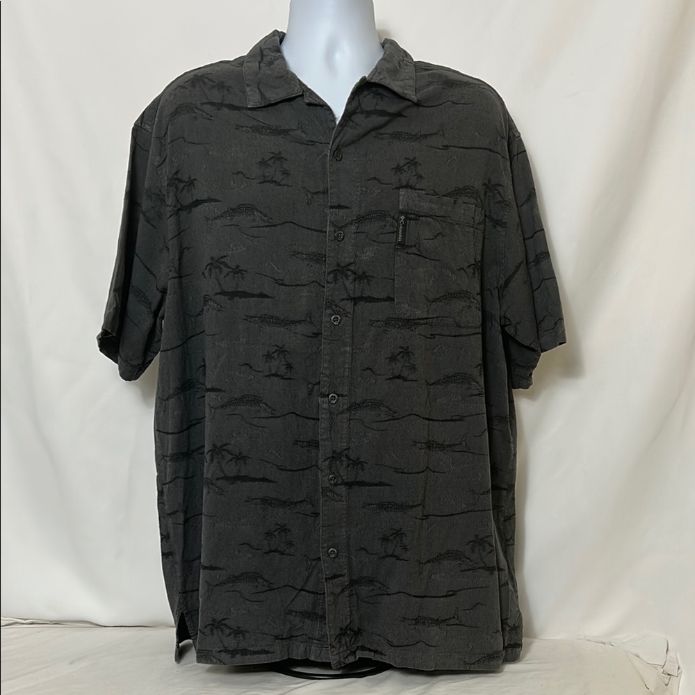 Columbia Men's Size XXL Black Hawaiian Patterned Short Sleeve Button Front Shirt